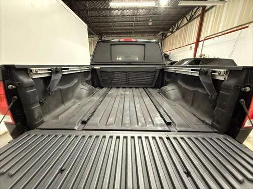 2005 Nissan Titan LE Crew Cab