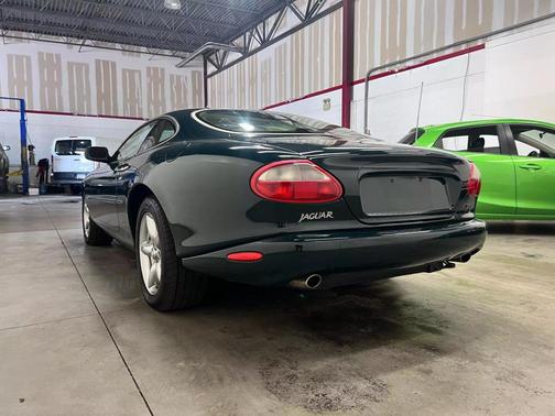1997 Jaguar XK8