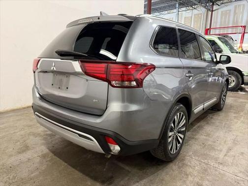 2020 Mitsubishi Outlander SP