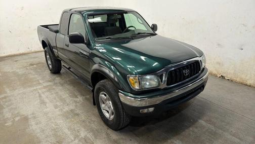 2004 Toyota Tacoma Xtracab