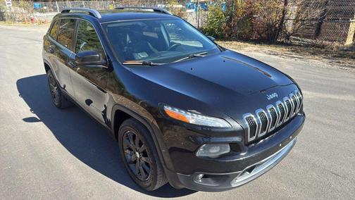 2016 Jeep Cherokee Sport
