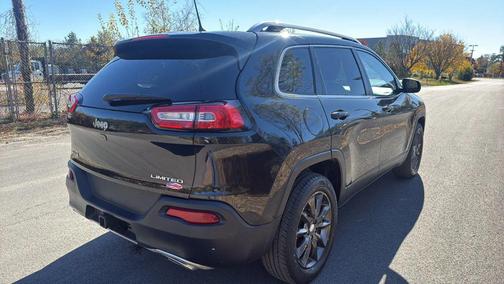 2016 Jeep Cherokee Sport
