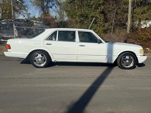 1989 Mercedes-Benz S-Class 300SEL