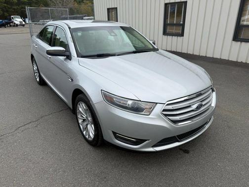 2018 Ford Taurus Limited
