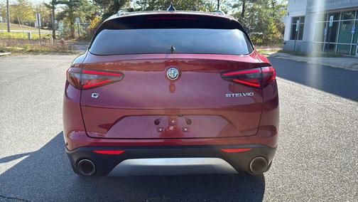 2018 Alfa Romeo Stelvio Ti Sport
