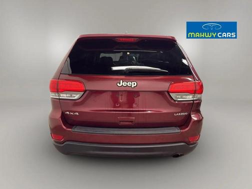 Maroon 2016 Jeep Grand Cherokee Laredo