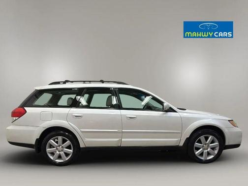 White 2008 Subaru Outback 2.5 i Limited L.L. Bean Edition
