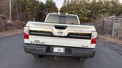 2017 Nissan Titan Platinum Reserve