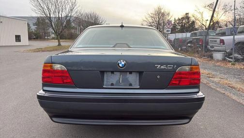 2000 BMW 740 740i Sedan 4D