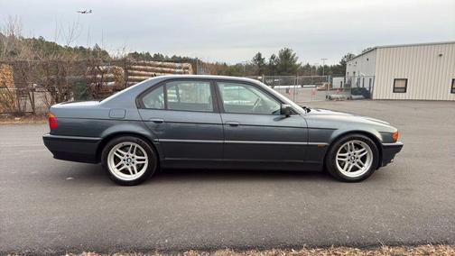 2000 BMW 740 740i Sedan 4D