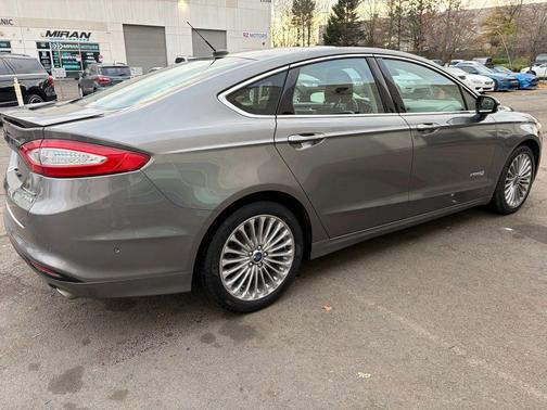 2014 Ford Fusion Hybrid Titanium