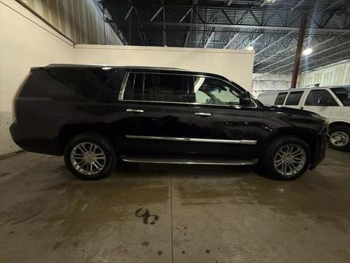2016 Cadillac Escalade ESV Standard