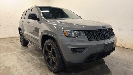 Gray 2019 Jeep Grand Cherokee Upland