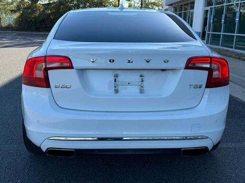 2016 Volvo S60 Inscription T5 Drive-E Premier