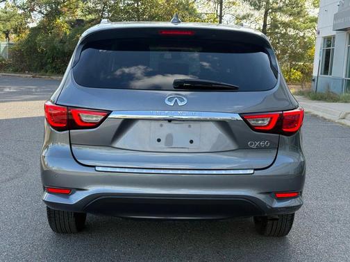 2017 INFINITI QX60 Base