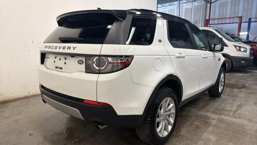 White 2016 Land Rover Discovery Sport HSE