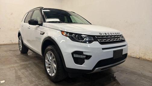 White 2016 Land Rover Discovery Sport HSE