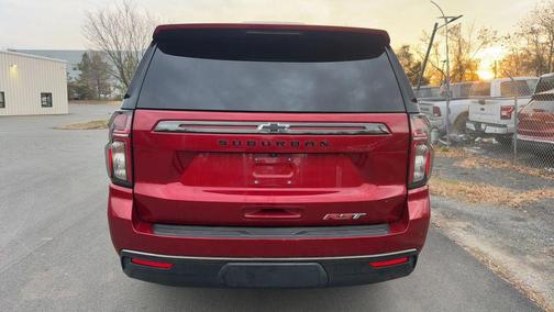 2021 Chevrolet Suburban RST