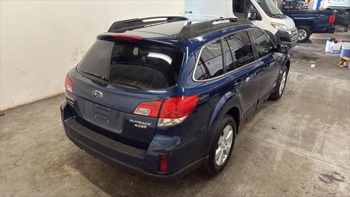 2010 Subaru Outback 2.5 i Premium