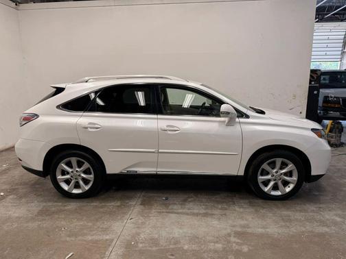 White 2010 Lexus RX 450h Base