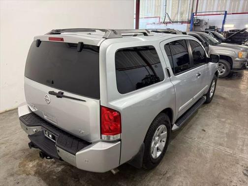2004 Nissan Pathfinder LE