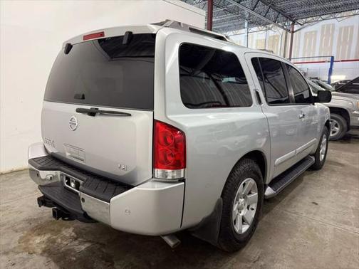 2004 Nissan Pathfinder LE
