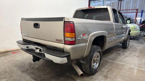 2002 GMC Sierra 2500 SLE H/D Extended Cab