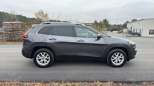 2015 Jeep Cherokee Sport