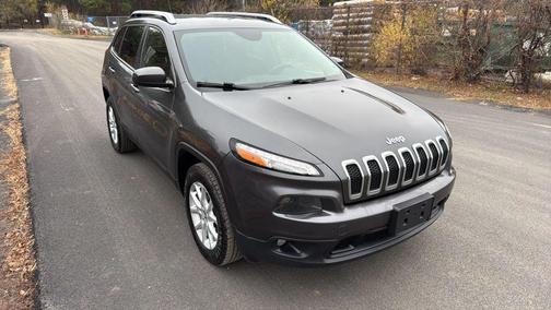 2015 Jeep Cherokee Sport