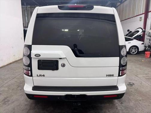 2014 Land Rover LR4 Base