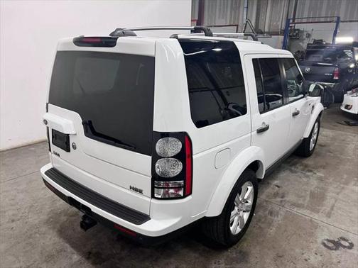 2014 Land Rover LR4 Base
