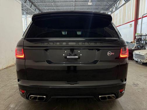 2020 Land Rover Range Rover Sport SVR