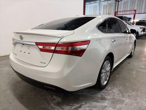 2014 Toyota Avalon XLE