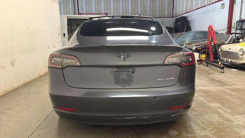 Gray 2020 Tesla Model 3 Long Range