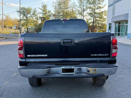 2004 Chevrolet Silverado 2500 LT H/D Extended Cab