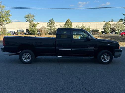 2004 Chevrolet Silverado 2500 LT H/D Extended Cab