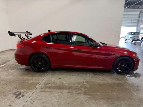 2018 Alfa Romeo Giulia Ti Sport