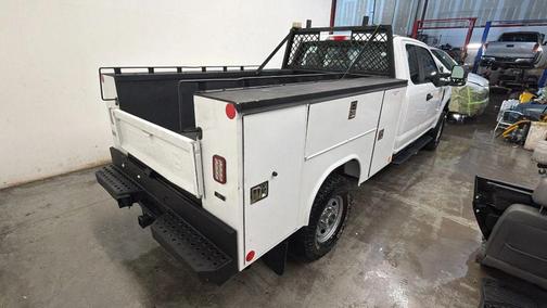 White 2019 Ford F-250 XL