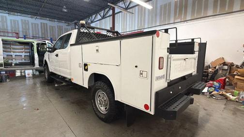 White 2019 Ford F-250 XL