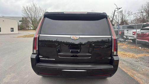 2015 Cadillac Escalade Luxury