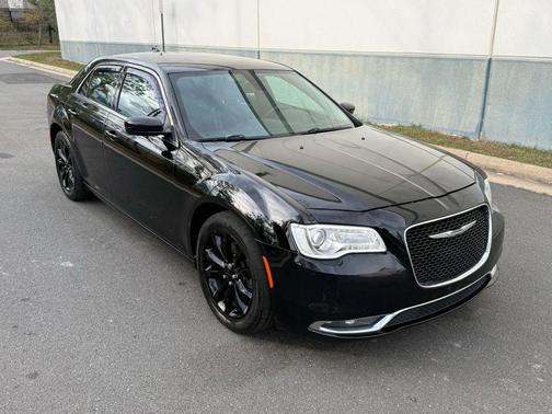 2015 Chrysler 300 Limited