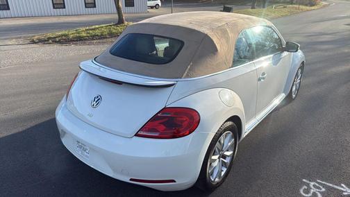 2013 Volkswagen Beetle 2.0L TDI