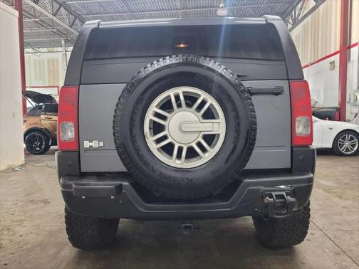 2008 Hummer H3 Base