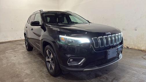 Black 2019 Jeep Cherokee Limited