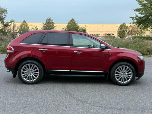 2013 Lincoln MKX Base