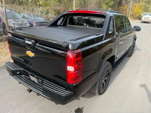 2013 Chevrolet Avalanche LTZ
