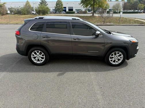 2014 Jeep Cherokee Sport