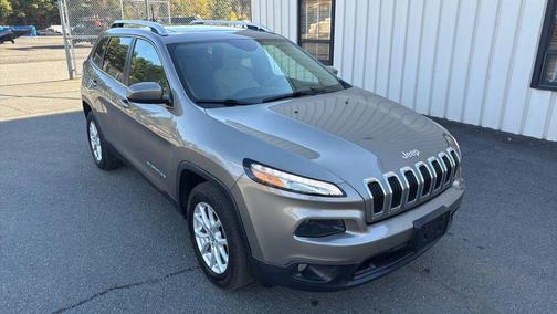 2017 Jeep Cherokee Sport