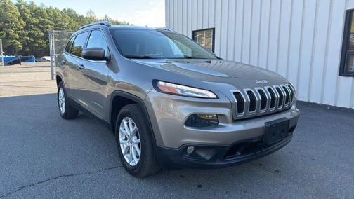 2017 Jeep Cherokee Sport