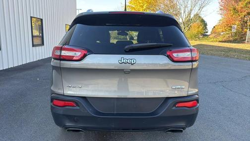 2017 Jeep Cherokee Sport